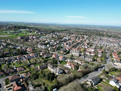 Property Image for Heath Lodge, 6 Pannal Ash Road, Harrogate, HG2 9AB