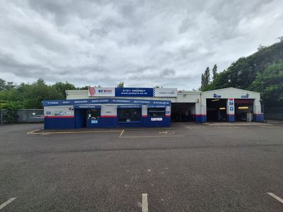 Property Image for Direct Tyres, Newbridge Lane, Stockport, SK1 2NX
