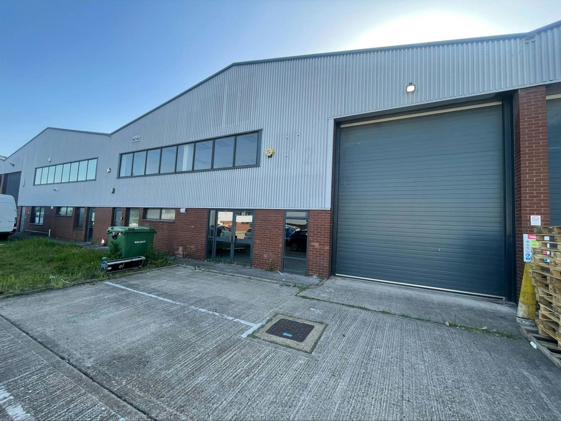 Unit 2, Hyperion Way, Basingstoke Road, Reading, RG2 0HG