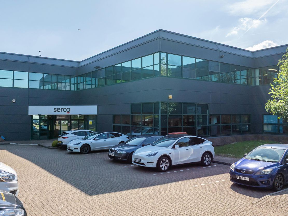 Unit A & B Wellington Gate, Silverthorne Way, Waterlooville, PO7 7XY