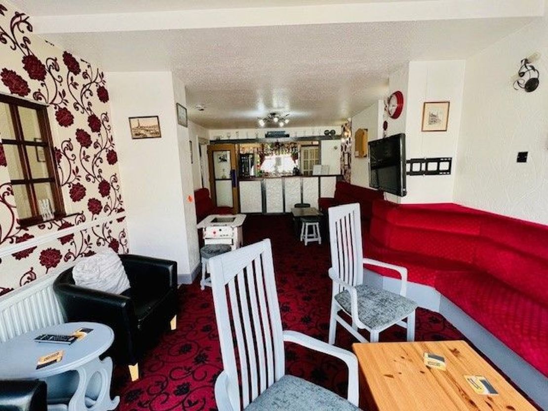 Holmleigh Hotel, 13 Withnell Road, Blackpool, FY4