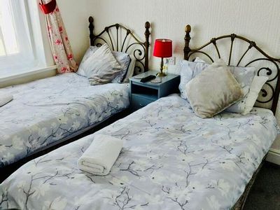 Property Image for Holmleigh Hotel, 13 Withnell Road, Blackpool, FY4
