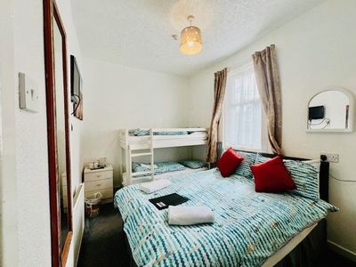 Property Image for Holmleigh Hotel, 13 Withnell Road, Blackpool, FY4