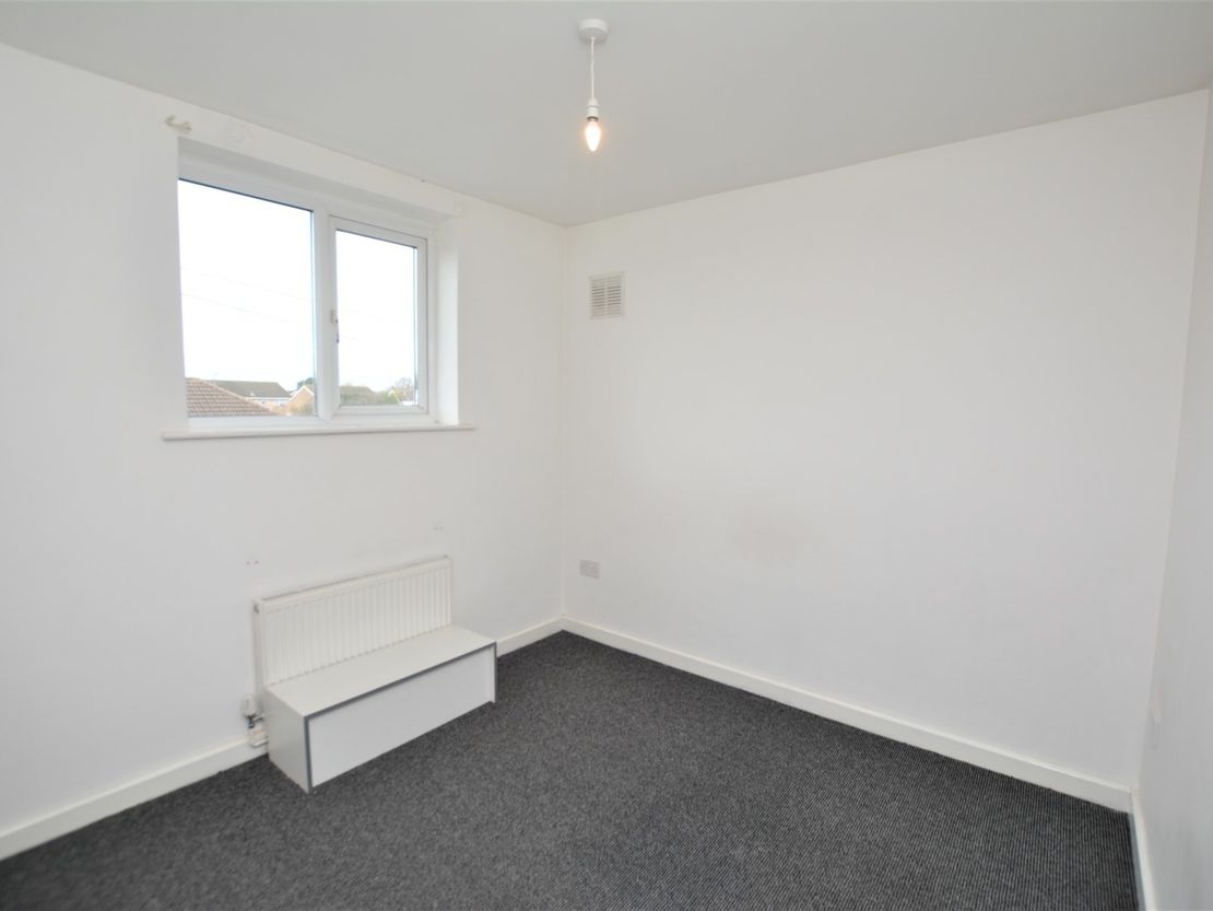Freehold 29, Portfields Road, Newport Pagnell, Buckinghamshire, MK16 8BL