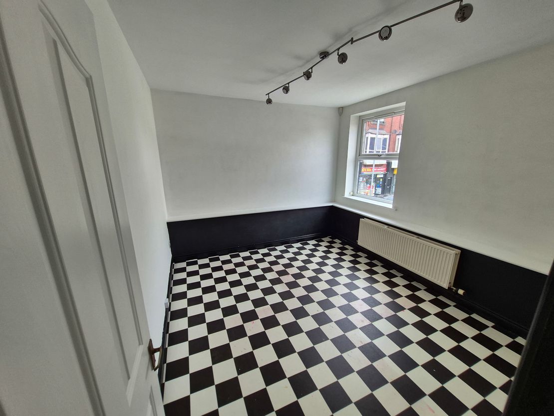 83A Market Street, Hyde, SK14 1HL