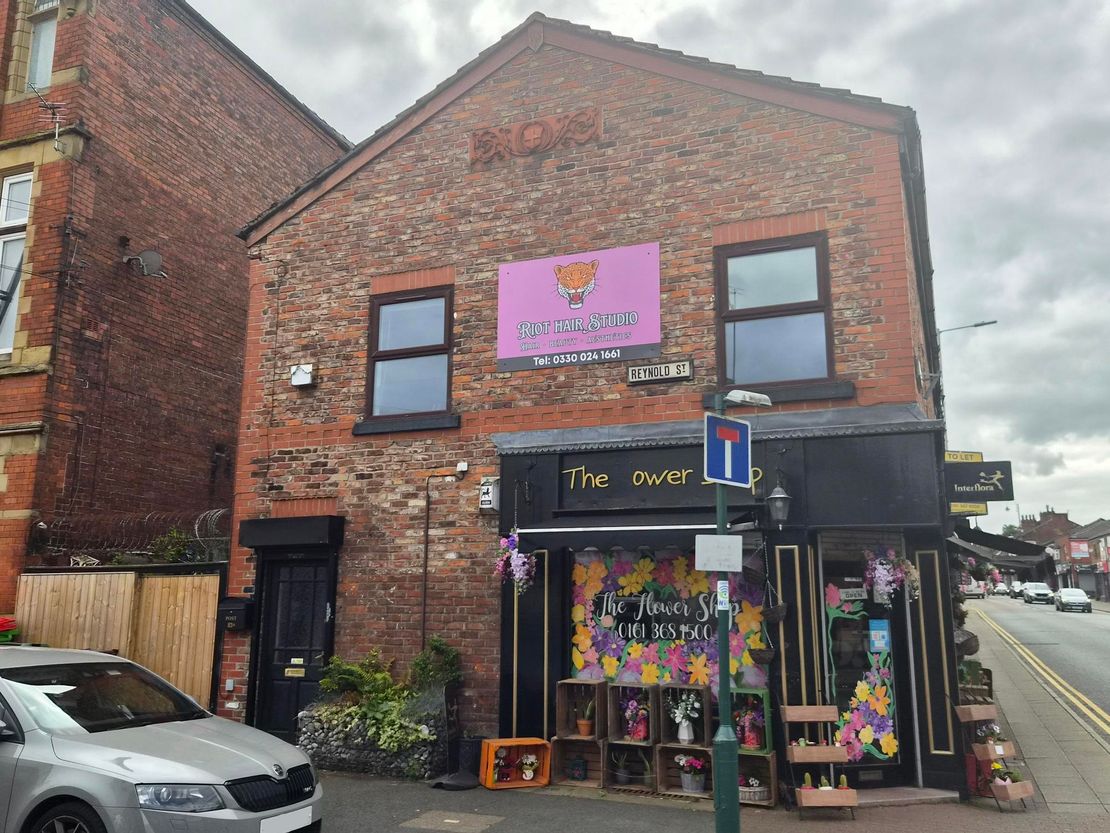 83A Market Street, Hyde, SK14 1HL
