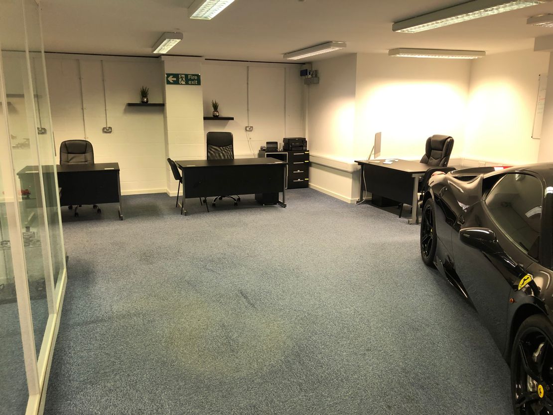 Unit 1A Travellers Close, Travellers Lane, North Mymms, Welham Green, Hertfordshire, AL9 7JL