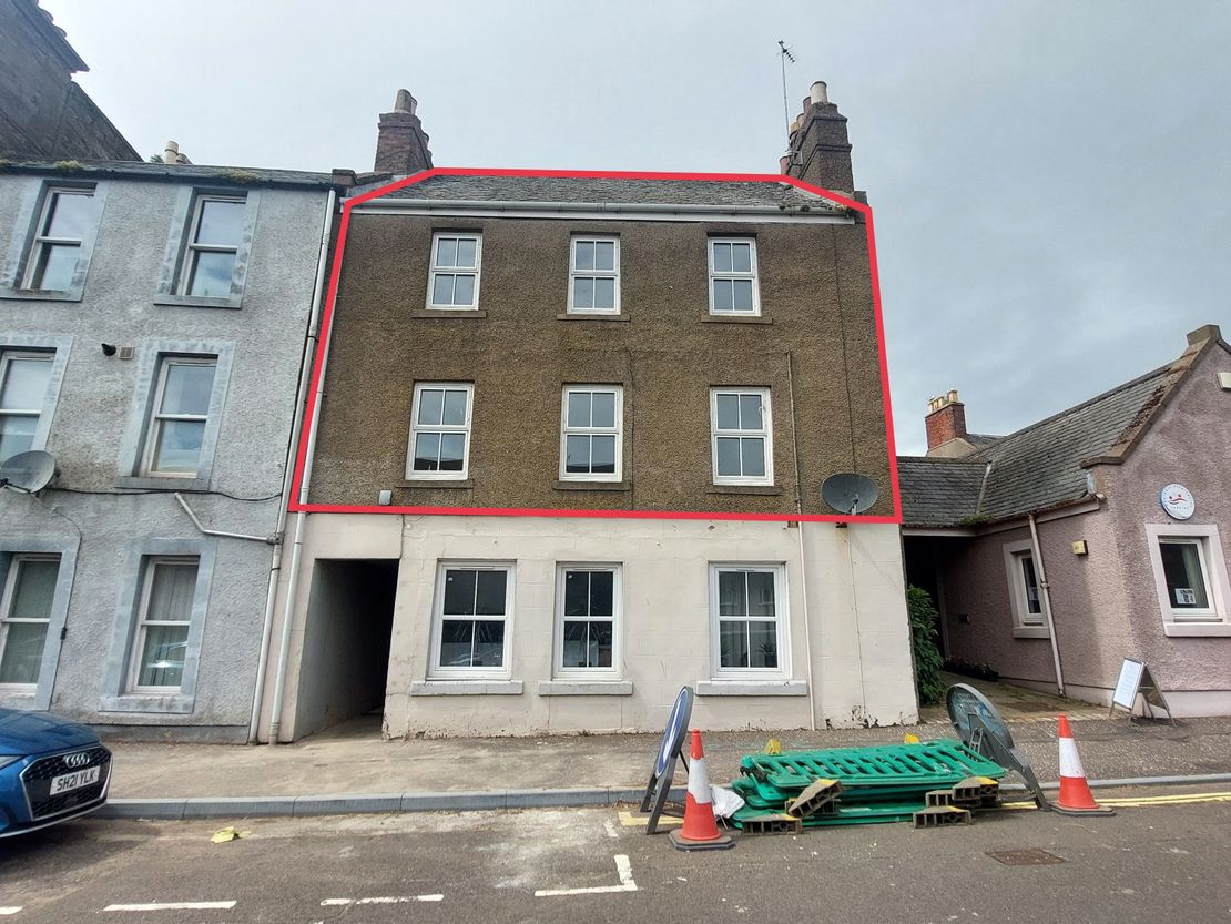 Flats A - D, 38 Castle Street, Montrose, DD10 8AG
