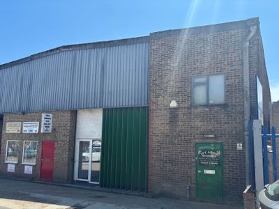 Property Image for 5B Ivy Arch Road, Worthing, West Sussex, BN14 8BX