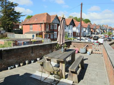 Property Image for 292 Wimborne Road, Winton, Bournemouth, BH9 2HN