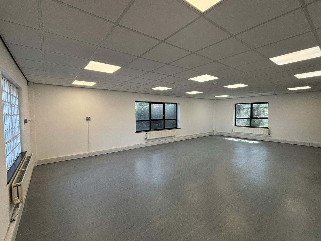 7 Acorn Business Park, Ling Road, Poole, BH12 4NZ