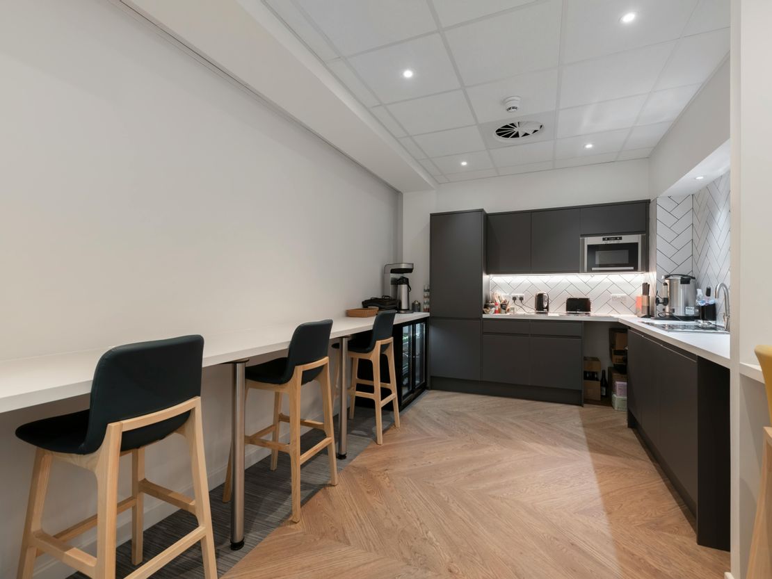 Unit 2, One Crown Square, 1 Chobham Road, Woking, GU21 6HR