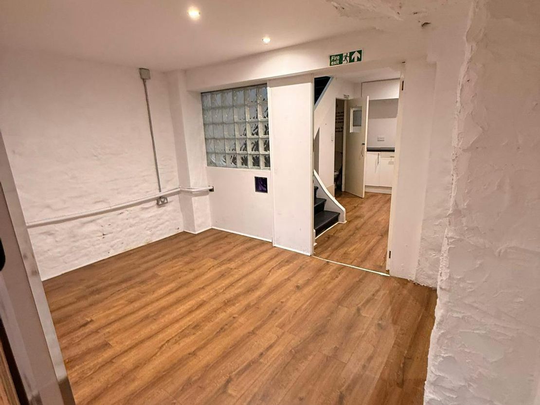 1184 Argyle Street, Finnieston, Glasgow, G3 8TE