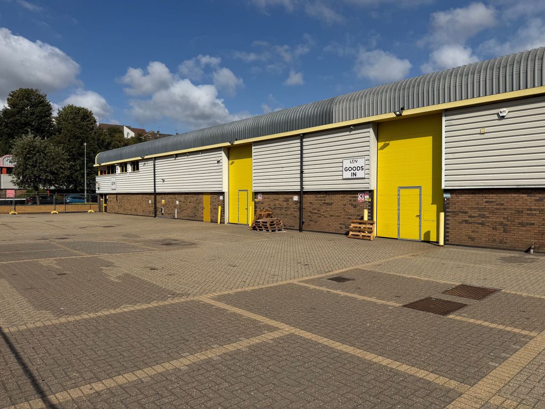 C4 & C5 Imperial Business Estate, West Mill, Gravesend, Kent, DA11 0DL