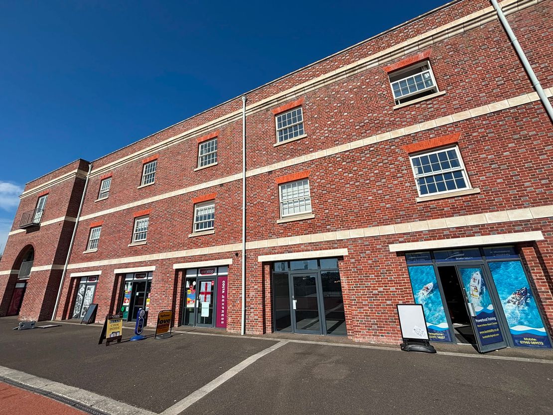 Unit 3B The Chandlers, Royal Clarence Yard, Gosport, Hampshire, PO12 1AX