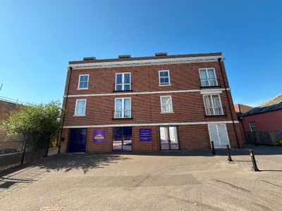 Property Image for The Brewhouse, Cooperage Green, Weevil Lane, Gosport, Hampshire, PO12 1FN
