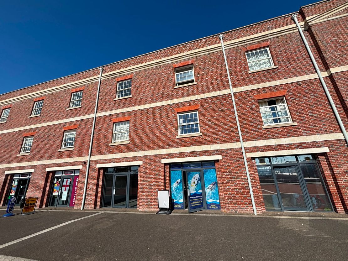 Unit 3A The Chandlers, Royal Clarence Yard, Gosport, Hampshire, PO12 1AX