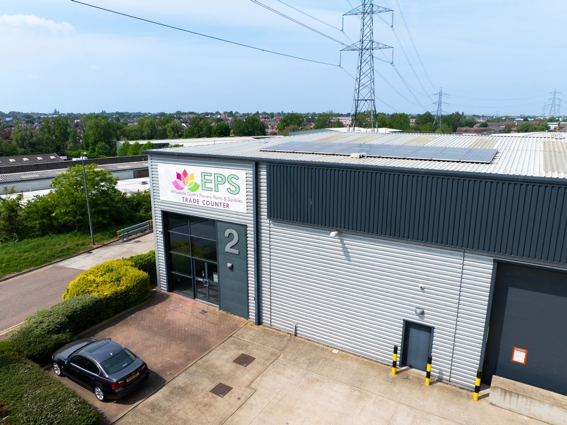 Unit 2 Tradeway Centre, 17 Kimpton Park Way, Sutton, Surrey, SM3 9QS