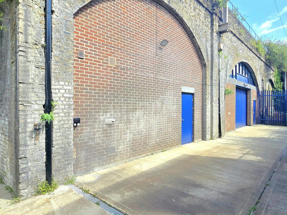 Arches 348-349, Bocking Street, Hackney, London, E8 3RU