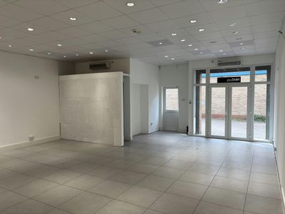 Property Image for Unit 4 Sheffield House, Fieldings Road, Cheshunt, EN8 9TL