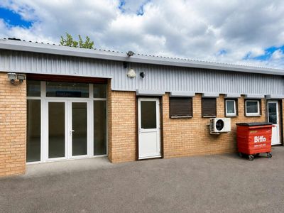 Property Image for Unit 4 Sheffield House, Fieldings Road, Cheshunt, EN8 9TL