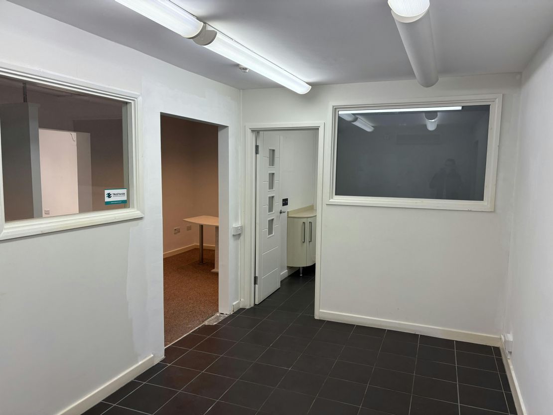 Unit 4 Sheffield House, Fieldings Road, Cheshunt, EN8 9TL