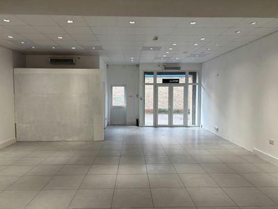 Property Image for Unit 4 Sheffield House, Fieldings Road, Cheshunt, EN8 9TL
