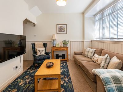 Property Image for Craigroyston House & Lodge, 2, Lower Oakfield, Pitlochry, Perthshire, PH16 5HQ