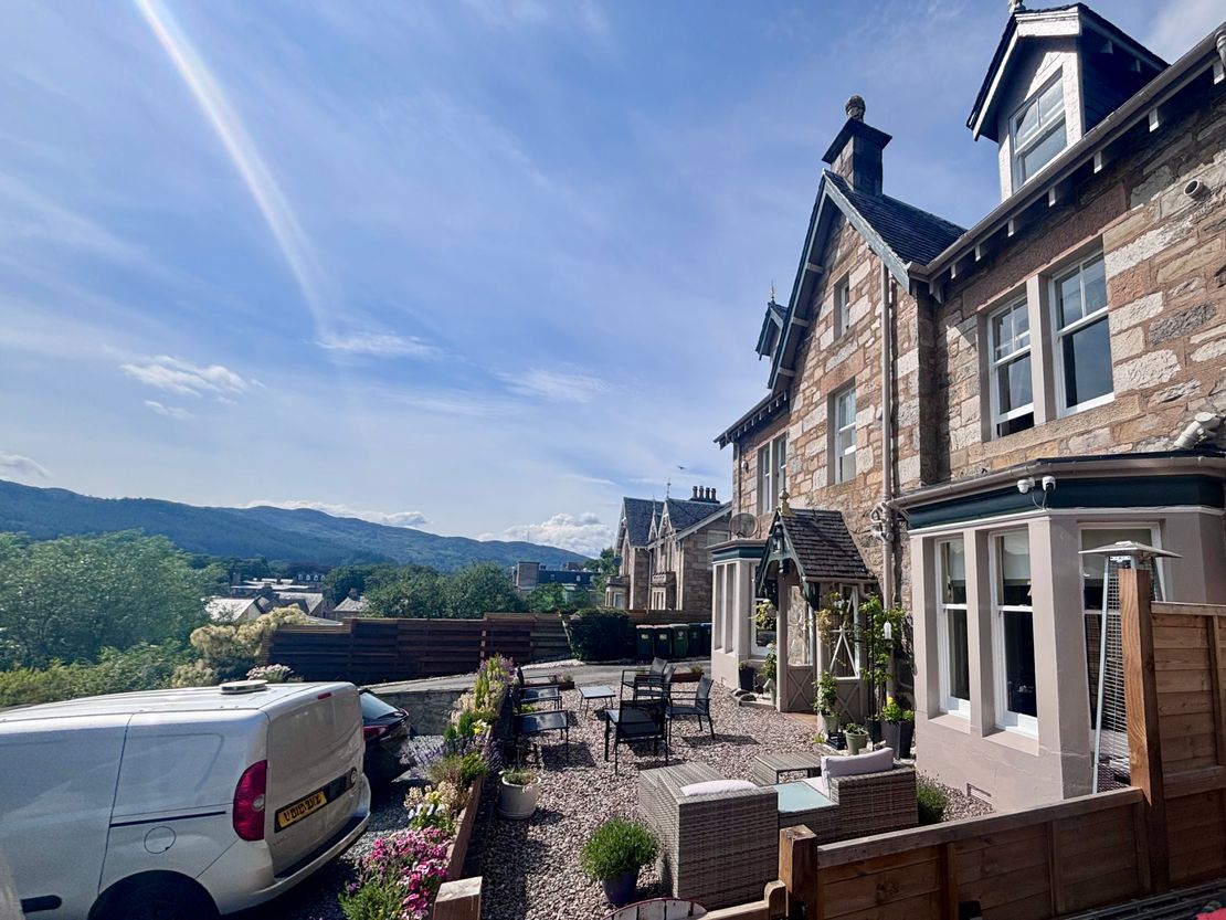 Carra Beag Guest House, 16, Toberargan Road, Pitlochry, PH16 5HG