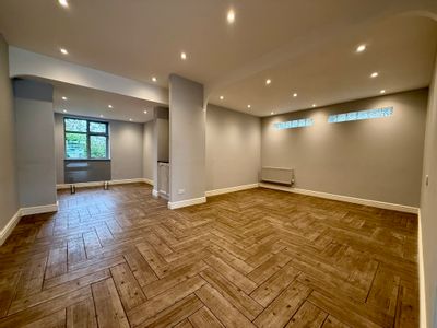Property Image for 42 Daventry Road, Coventry, West Midlands, CV3 5DP
