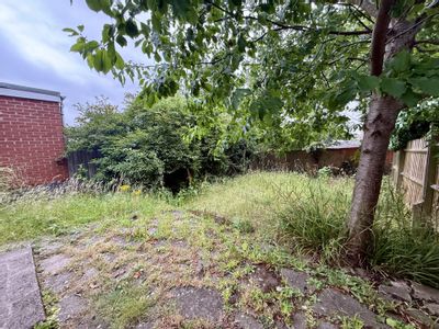 Property Image for 42 Daventry Road, Coventry, West Midlands, CV3 5DP