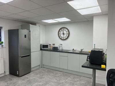 Property Image for 9 Colne Way Court, Colne Way, Watford, WD24 7NE