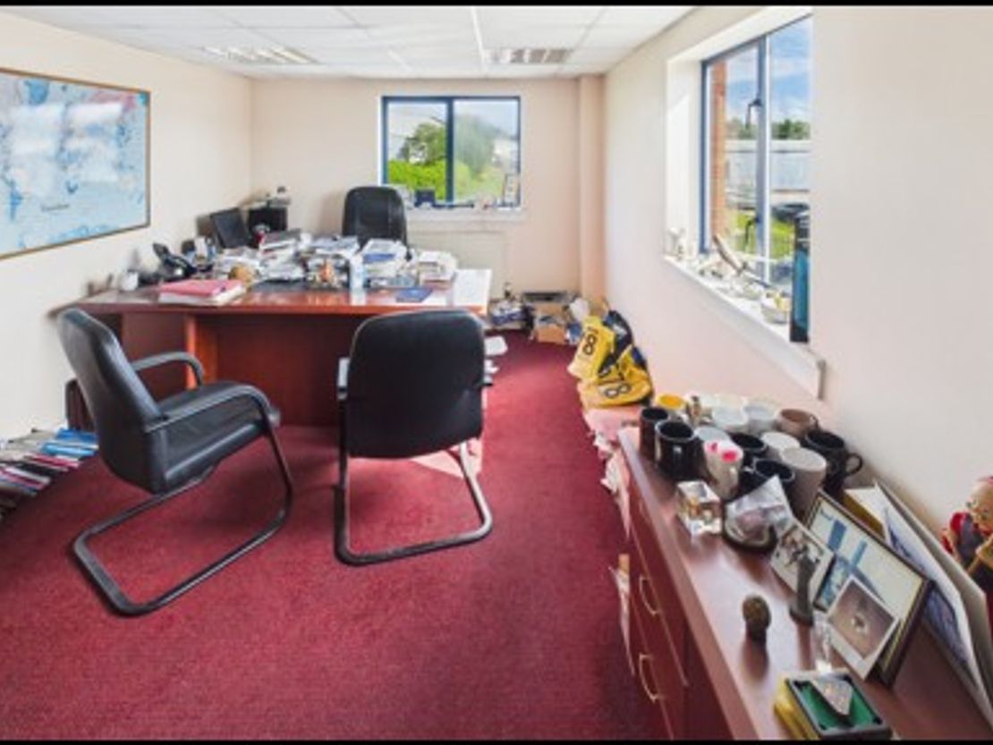 2 South Caldeen Road, Coatbridge, North Lanarkshire, ML5 4EG