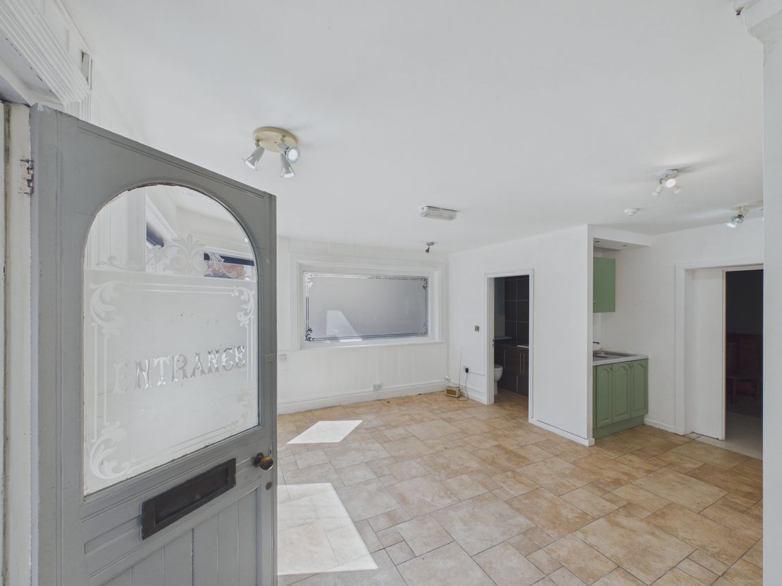 Suites 1 & 2 The Wyvern, Church Street, Malpas, SY14 8NU