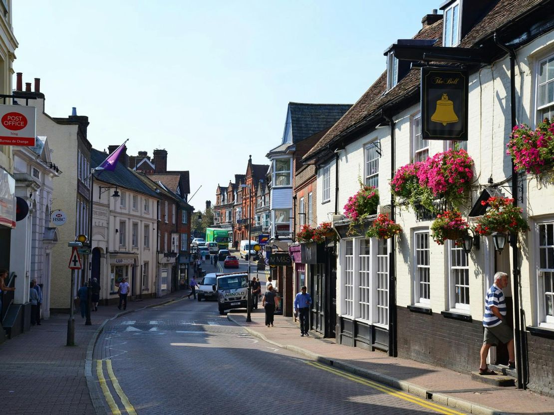 27-28 High Street, Tring, HP23 5AA