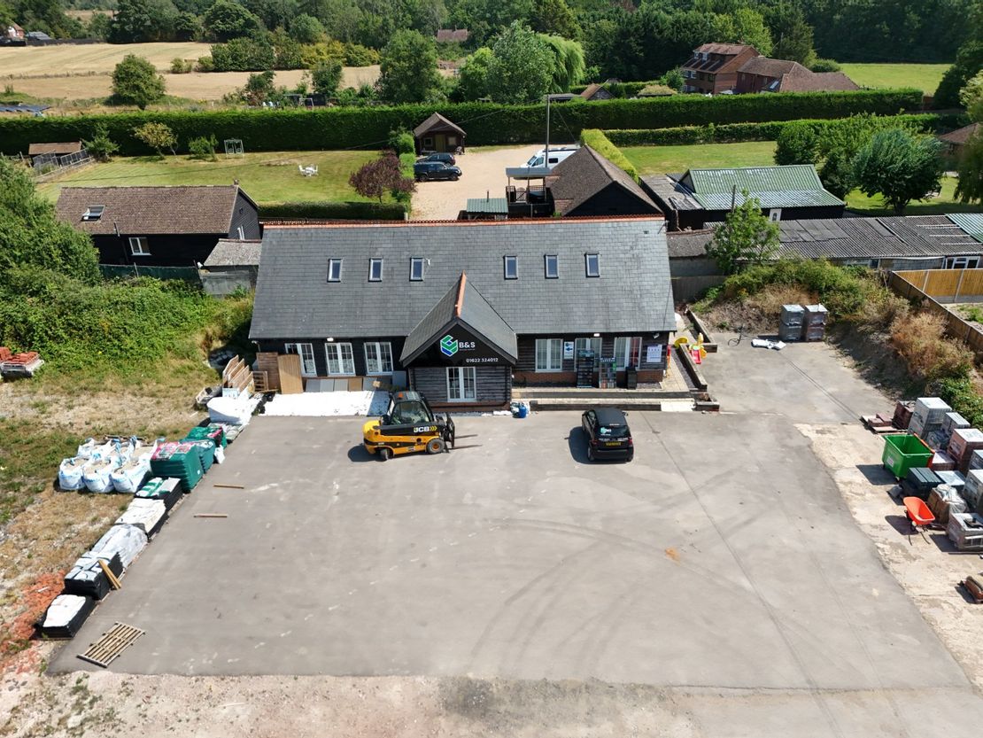 Millfield Meadow, Forstal Lane, Harrietsham, Maidstone, Kent, ME17 1LB