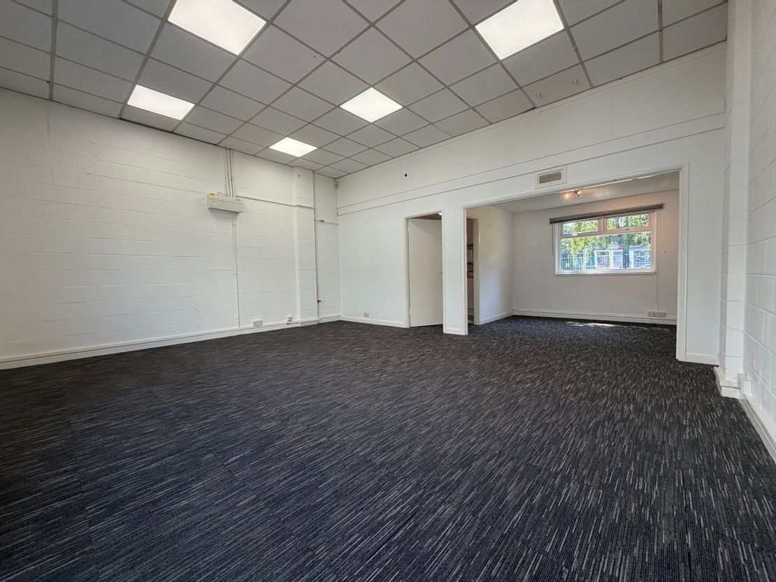 Unit B5, Smeed Dean Centre, Castle Road, Sittingbourne, Kent, ME10 3EW