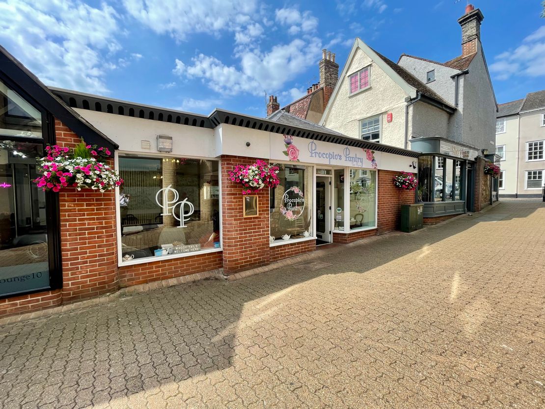 17 Langton Place, Hatter Street, Bury St. Edmunds, Suffolk, IP33 1NE