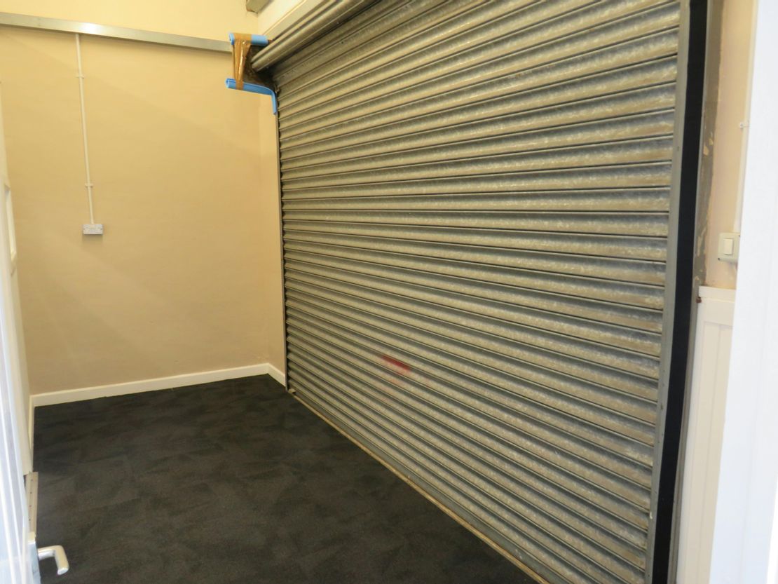 Unit R, Linsford Business Centre, Linsford Lane, Mytchett, Camberley, GU16 6DJ
