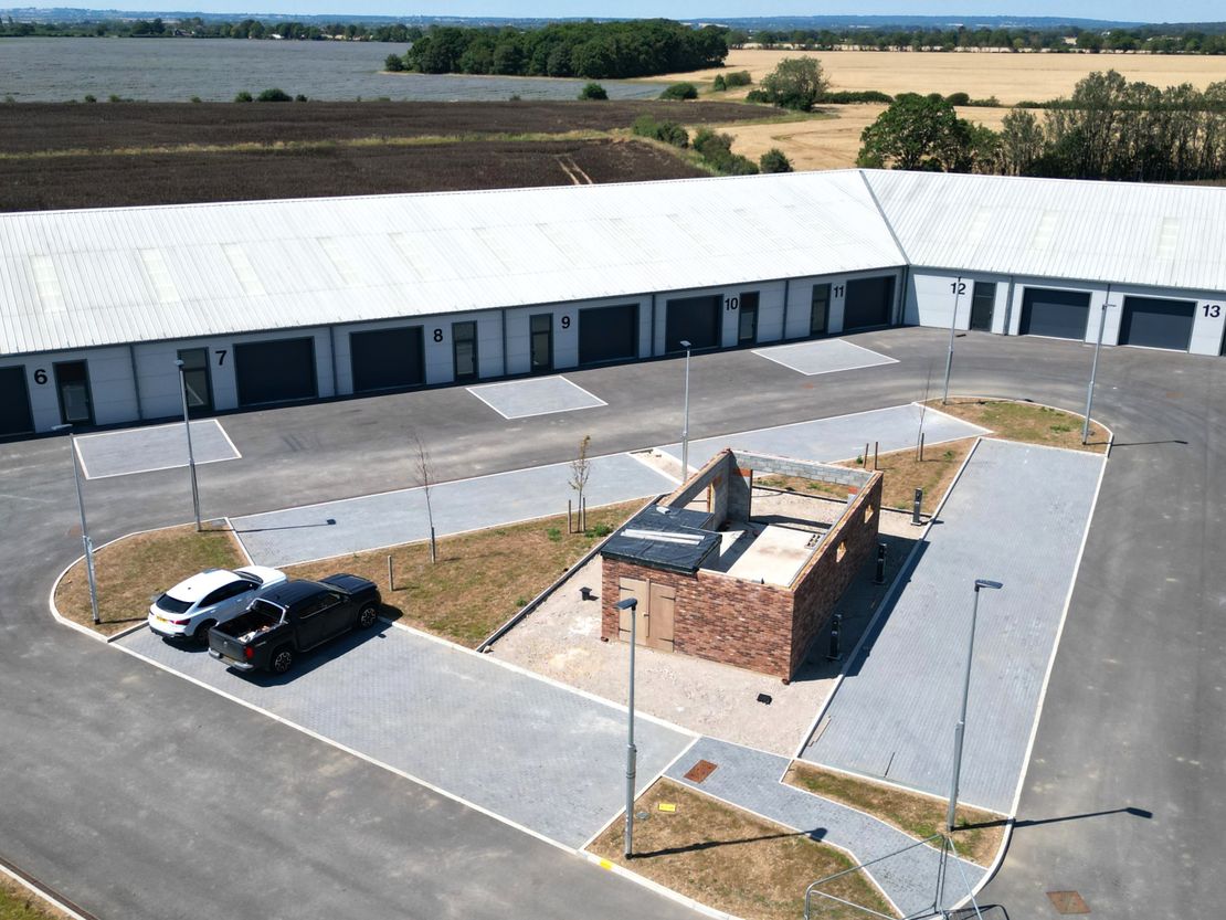 Office Building Cosgrove Ind Est, Beckingham Business Park, Beckingham Street, Tolleshunt Major, Maldon, Essex, CM9 8LZ