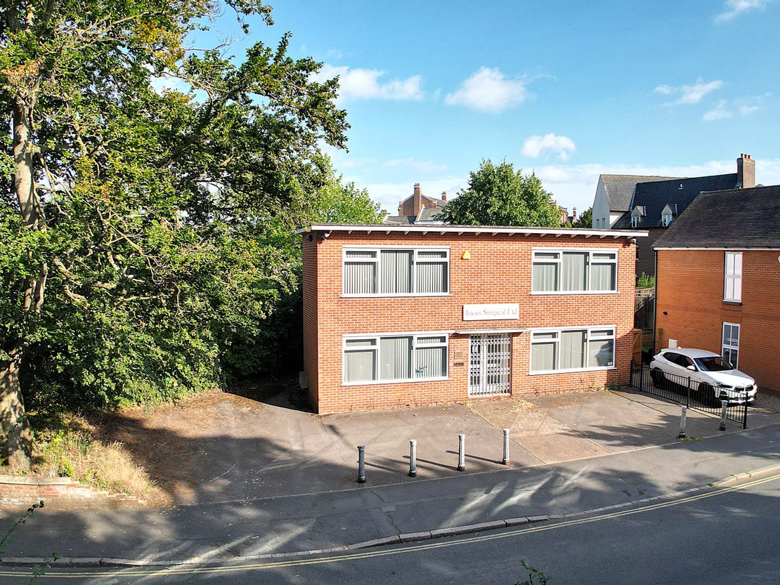 Mabrook House, 20 - 22 Bocking End, Braintree, Essex, CM7 9AA