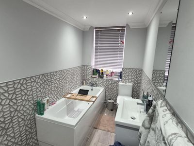 Property Image for 1-2 Bishop Lane And 153 High Street, Hull, HU1 1PA