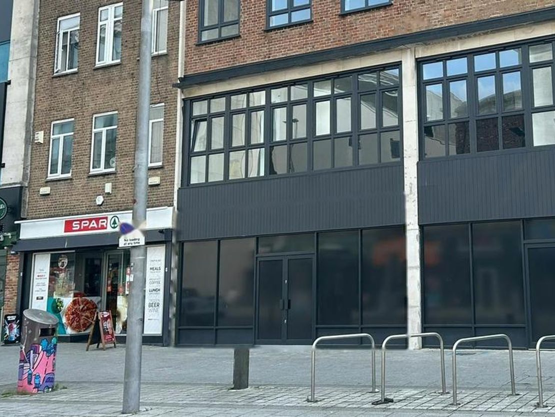 126 Above Bar Street, Southampton, Hampshire, SO14 7DU