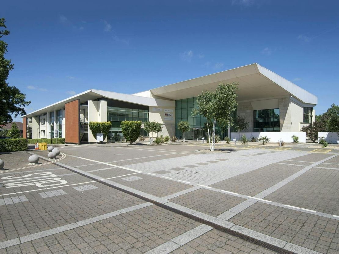 Form 1 Bartley Wood Business Park, Hook, RG27 9XA