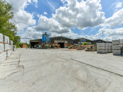 Property Image for Former DG Scott Engineering Premises, Lydford Road, Meadow Lane Industrial Estate, Alfreton, Derbyshire, DE55 7RQ