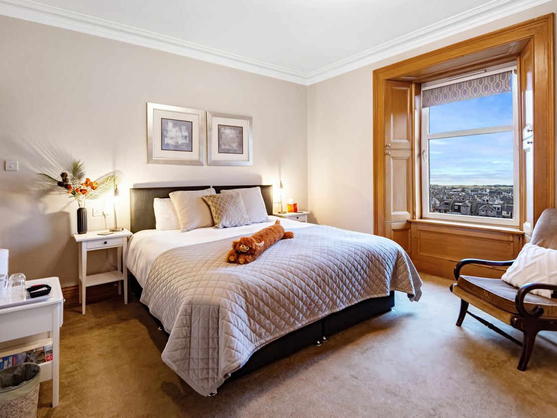 Morven Guest House, 28, West Path, Carnoustie, DD7 7SN