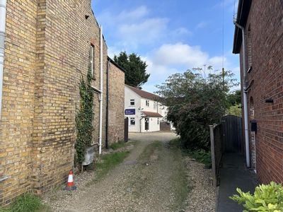 Property Image for 49 St Thomas's Road, Spalding, PE11 2XT