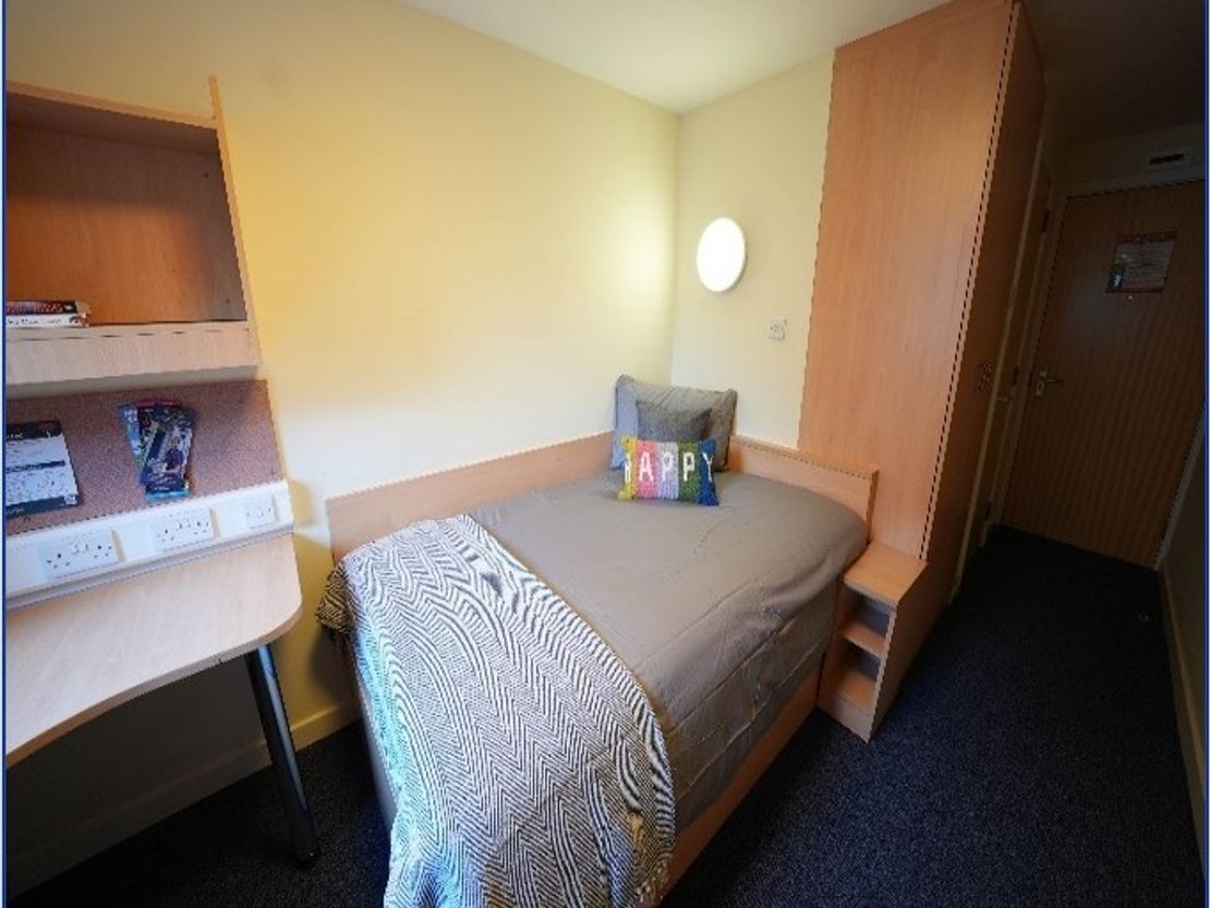 Flat 17, Block C, 17 Hawkhill, Dundee, City Of Dundee, DD1 5DL