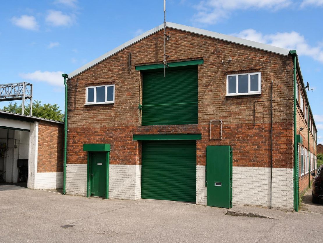 The Mill Walk, Northfield B31 4HL