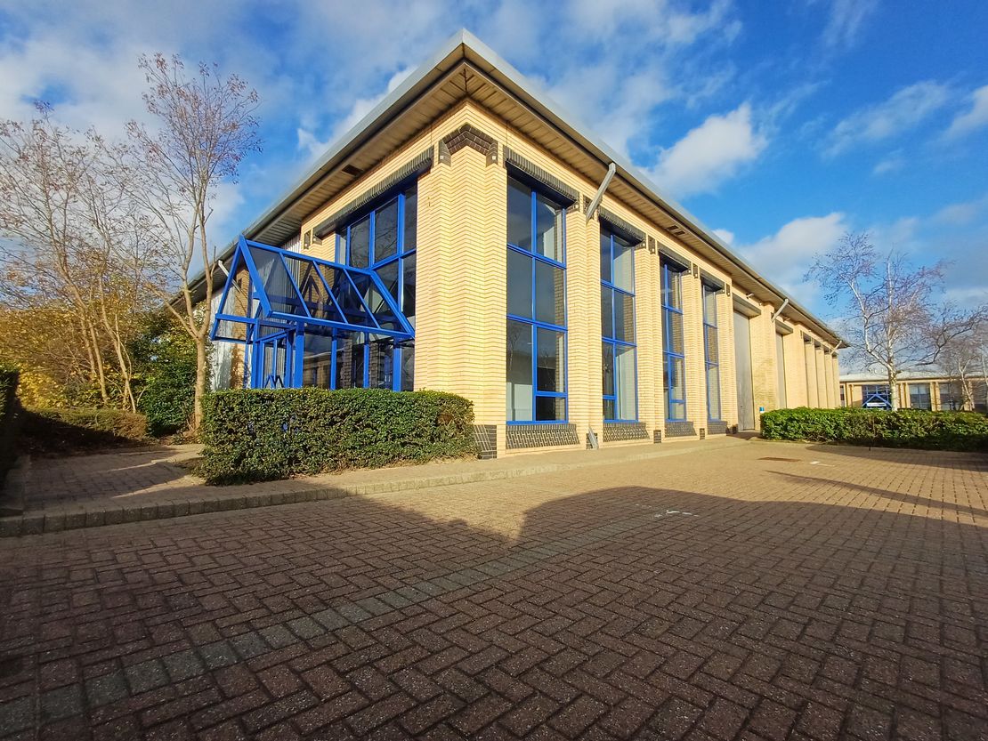 3 Caxton Park, Caxton Road, Elms Farm Industrial Estate, Bedford, MK41 0TY
